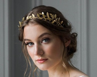Delicate Leaf Tiara, Gold Tiara, Leaf Headpiece, Gold Bridal Headband, Bridal Tiara #102