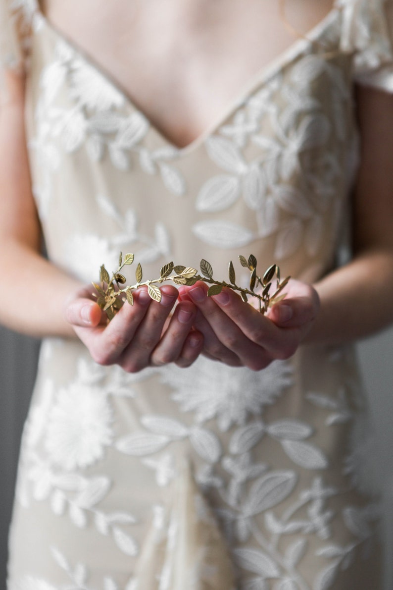 Delicate Leaf Tiara, Gold Tiara, Leaf Headpiece, Gold Bridal Headband, Bridal Tiara 102 image 2