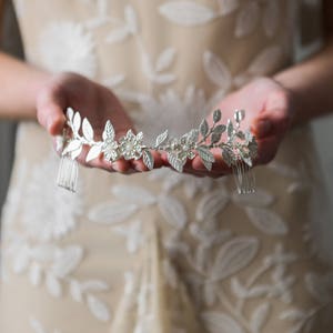 Sara Flower Vine, Gold leaf comb, Gold Leaf Headpiece, Bridal Comb, Wedding Flower Comb, 204 image 9