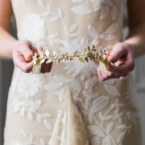 Sara Flower Vine, Gold leaf comb, Gold Leaf Headpiece, Bridal Comb, Wedding Flower Comb, 204 image 3