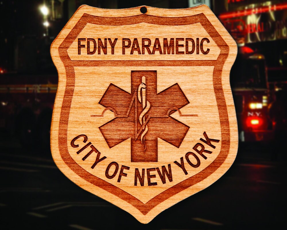Paramdeic Distintivo Ricamato Del Fire Department City Of New York - 11x9,5 Cm - 100% Ricamato