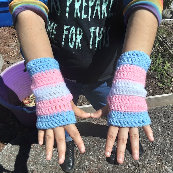 Guantes sin dedos del orgullo transgénero