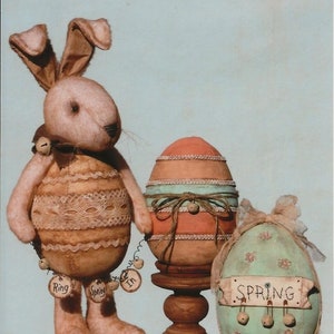 Primitive E-Pattern Ring Spring In Bunny with Egg-Stra Special Eggs