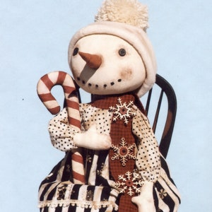 Primitive PATTERN Sitting Snow Pretty Snow Girl