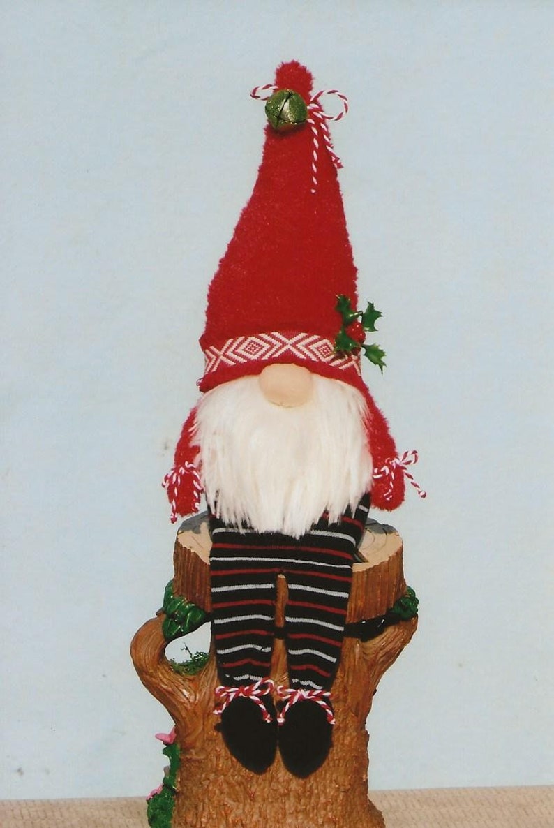 Primitive EPattern Quick Nick Sock Gnomes