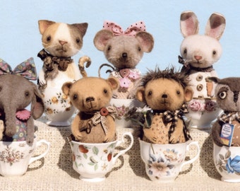 Primitive PATTERN Little Critter Cups & Standing Critters