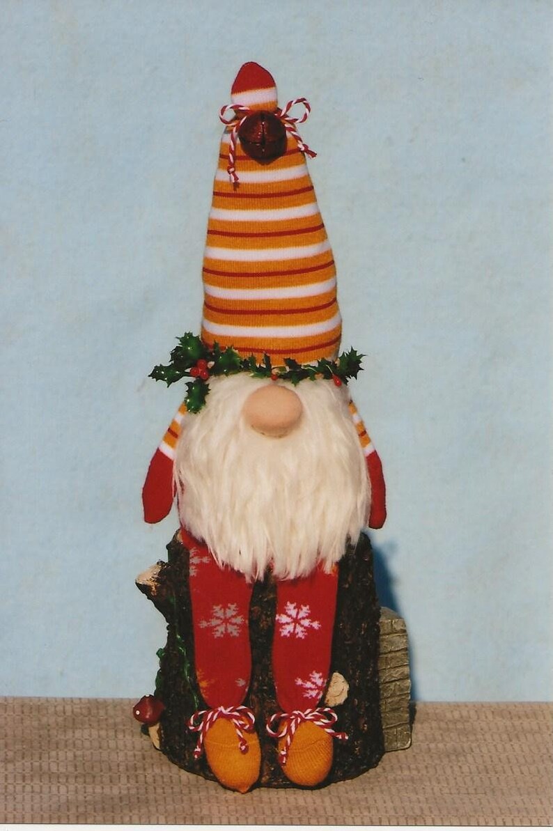 Primitive EPattern Quick Nick Sock Gnomes