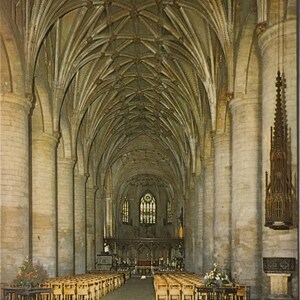 Cartão postal vintage: Abadia de Tewkesbury, Gloucestershire - "The Nave"