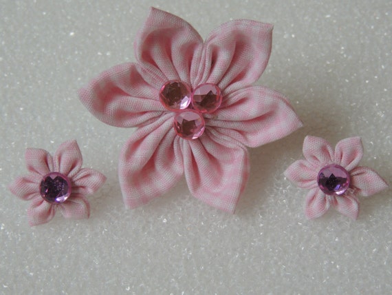 Items similar to Fabric Flower Blossom Ring and Earrings Set - Pink and ...