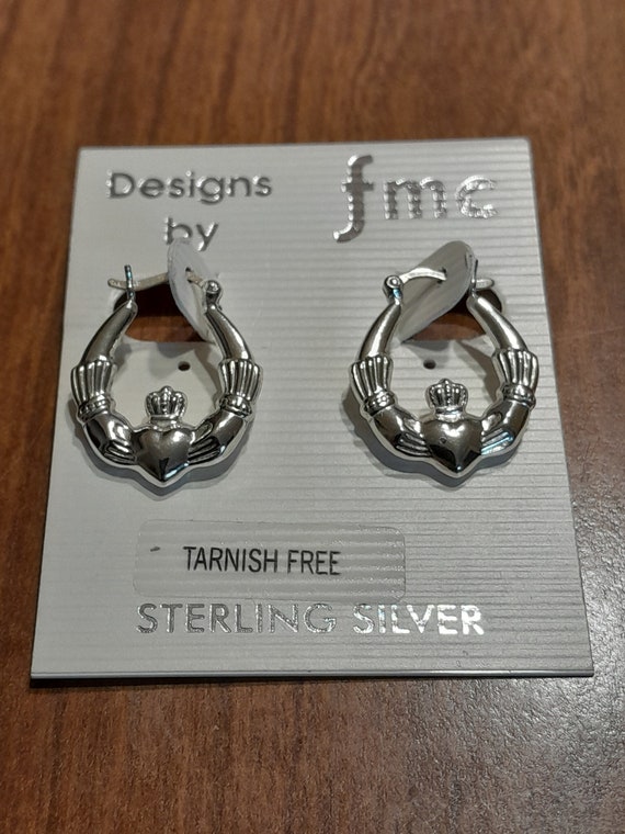 VINTAGE Sterling Silver Claddagh Earrings