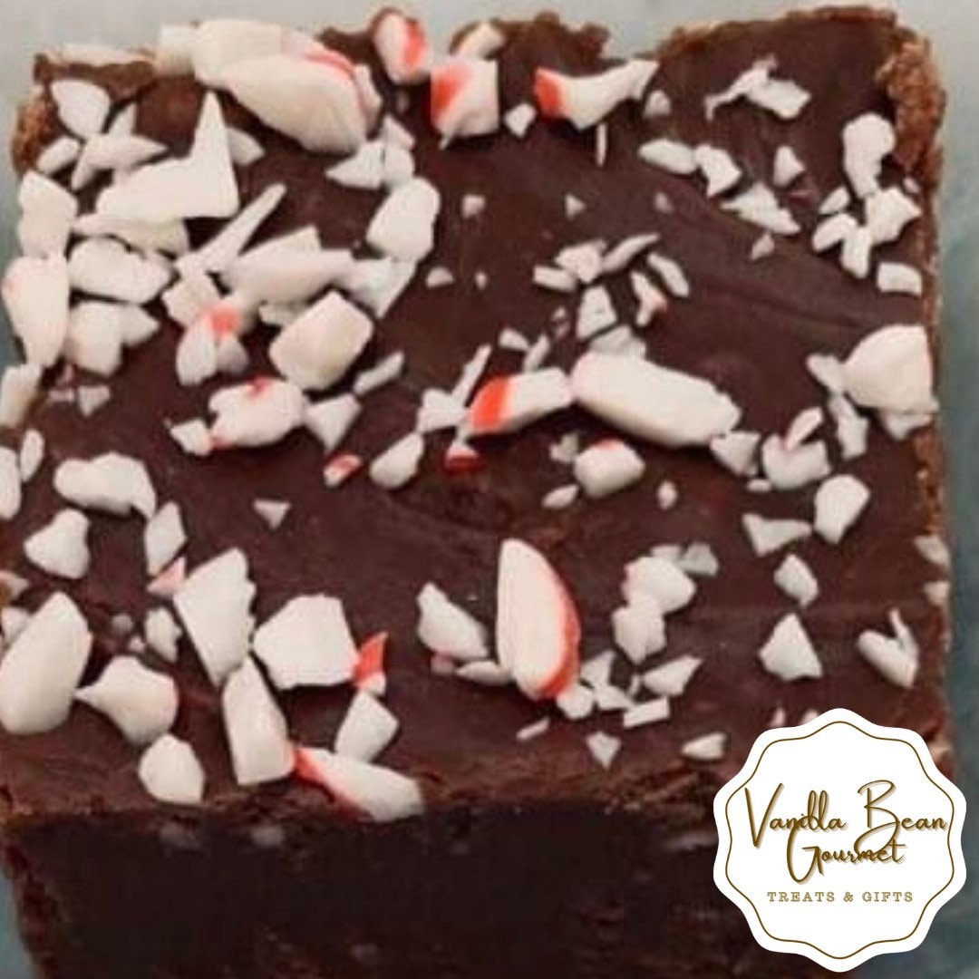 Old-Fashioned Peppermint Crunch White Chocolate Fudge 5