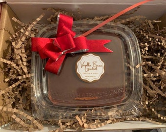 Homemade Old Fashioned Chocolate Fudge Family Recipe since 1986  FREE shipping on party pans of fudge!