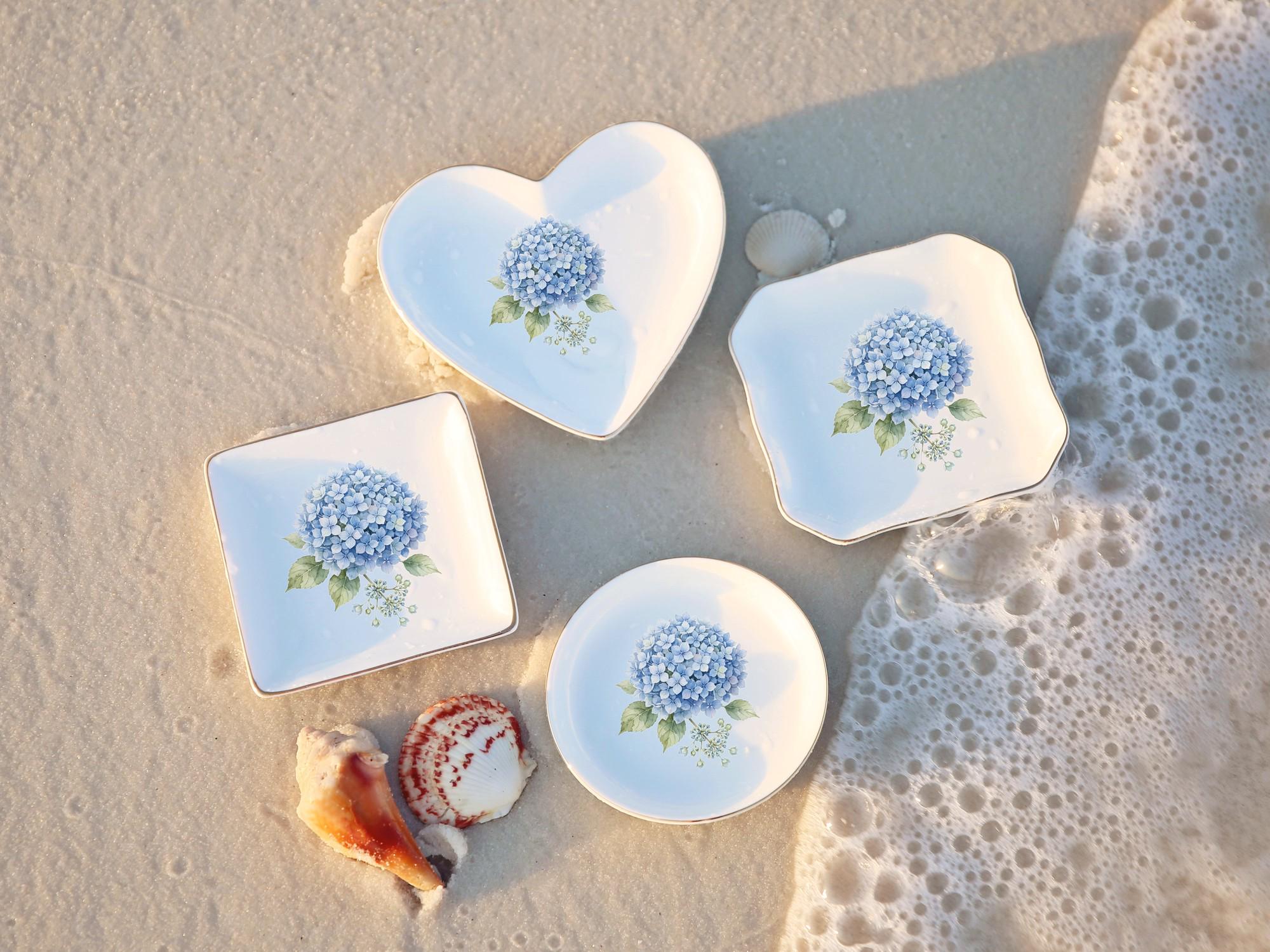Baby Blue Hydrangea Ceramic Ring Dish, Floral Jewelry Dish custom personalized options