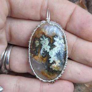 Graveyard point plume agate necklace