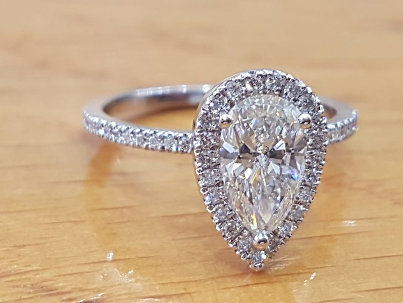 1 carat pear shaped diamond ring 1 carat pear shaped diamond ring