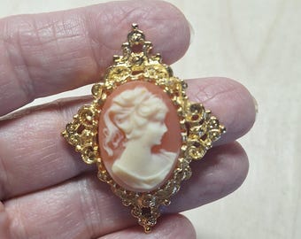 1970s vintage brooch pin