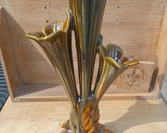 3 tulip fluted botanical vase