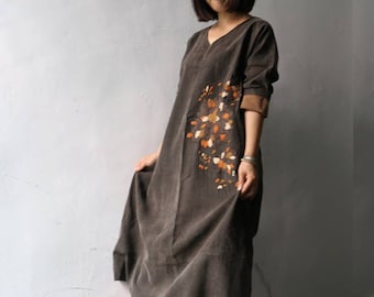 915---Vestido túnica de gasa de seda de Guangdong con bordado a mano, vestido largo de gasa de Cantón con diseño marrón, hecho a pedido.