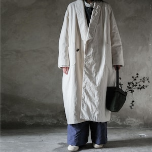 N128 --- Manteau cocon avec rembourrage en coton blanc pour femme/Manteau matelassé/Manteau rembourré avec sashiko sur les poches plaquées, fabriqué sur commande.