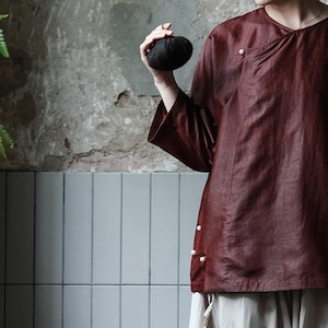 N112---Rusty Red Cracked Canton Silk / Hand Dyed Mud Silk 3/4 Sleeve Chinese Tee, Diocorea Dyed Mud Silk Cheongsam Blouse, Chinese Topd