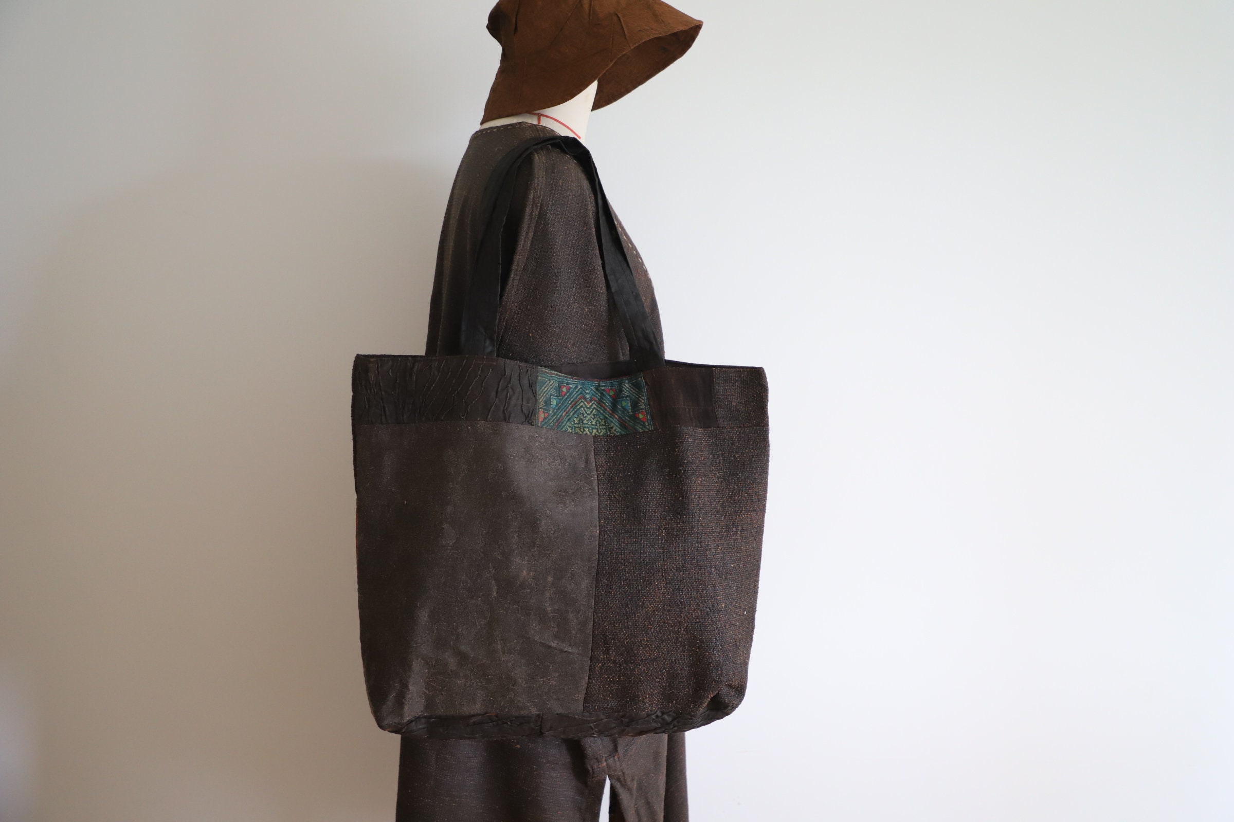 Z516---handmade Oversized Mud Tussah Silk Patchwork Boro Tote Bag