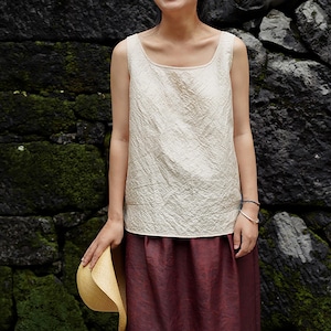 D269---Tusssh Silk Square-neck Tank Top, Raw Silk Sleeveless Top in Natural Off White Color, Girl&#39;s Silk Summer Top, Made to Order.