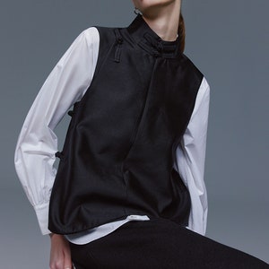 W081---Black Silk Taffeta Chinese Vest, Sleeveless Top, Cheongsam Top, Traditional Chinese Ma Gua, Manchu Sleeveless Shirt, Made to Order.