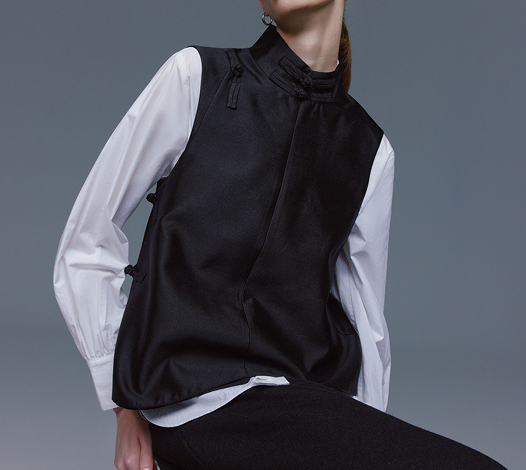 ミーアンドモウ　miandmou ベストcotton vest blouse W081---black Silk Taffeta Chinese Vest, Sleeveless Top