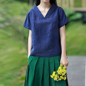 L016---Cracked Mud Silk V-neck Tee / Blouse in Blue Color, Gambiered Silk Short Sleeve Modified Kimono Collar Top, Made to Order.