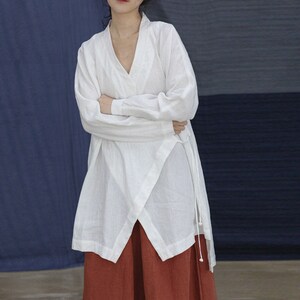 P098Chinese Style Linen Top / Linen Jacket, Modified Cheongsam Jacket, Fall Outerwear, Autumn Blouse, Made to Measure. White