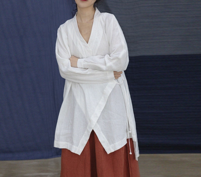P098Chinese Style Linen Top / Linen Jacket, Modified Cheongsam Jacket, Fall Outerwear, Autumn Blouse, Made to Measure. White