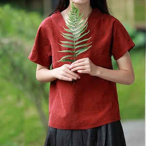 L016---Cracked Mud Silk V-neck Tee / Blouse in Red Color, Gambiered Silk Short Sleeve Modified Kimono Collar Top, Made to Order.