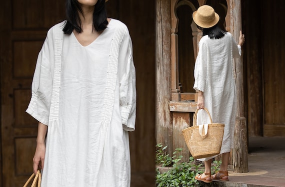C028---pintucked V-neck Linen Tunic Dress, 3/4 Sleeves