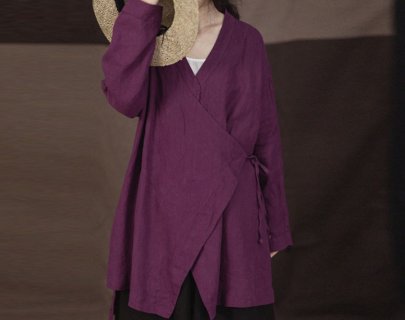 P098Chinese Style Linen Top / Linen Jacket, Modified Cheongsam Jacket, Fall Outerwear, Autumn Blouse, Made to Measure. Purple