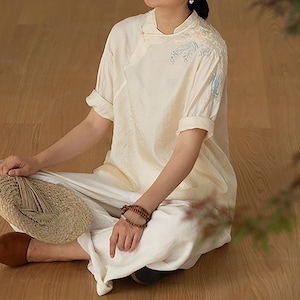 E119---Camicetta cinese ricamata a mano in seta Tussah, top Qipao Tussah Wild, top Cheongsam in seta Tussah Dupioni ecologica, realizzata su ordinazione.