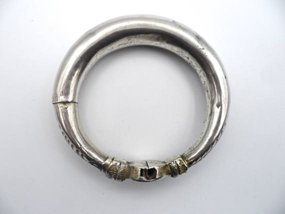 masker versnelling Uitputting Antieke Zilveren Armband Kadla of Kadilya rond 1940 - Etsy