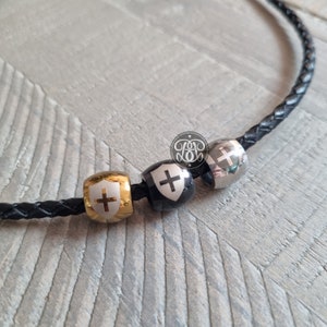 Domme/Mistress Kink Beads - 3 Colours