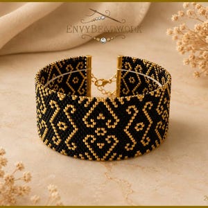 Beading pattern (pdf) Odd-count peyote bracelet 2026-A005 (English and Dutch)