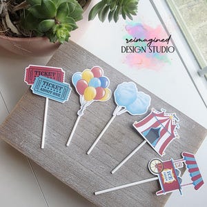 Verjaardagsdecoratie circus | Circuscupcaketoppers | Circusfeest | Afbeelding Circus Cupcake Topper
