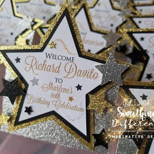 Hollywood Black and Gold Star Place Cards, Table Setting, Prom, Ceremonia de Premios, Oscars, pequeña estrella brillante, asunto de corbata negra,