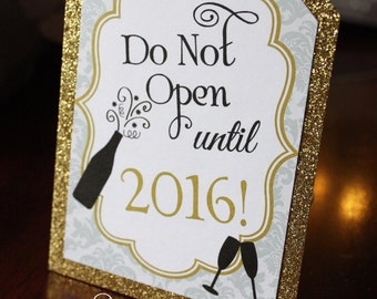 New Years Maternity Tag, Do Not Open, Pregnancy Tag, Maternity Photography, Photo Prop, Gold Glitter and Silver