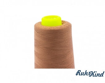 Overlock Thread #556 Camel / 3000 yards / 2700 meters / for durable seams