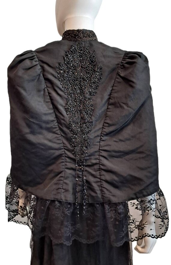 1800s Antique Silk Beaded Lace Mantle Visite Pale… - image 6