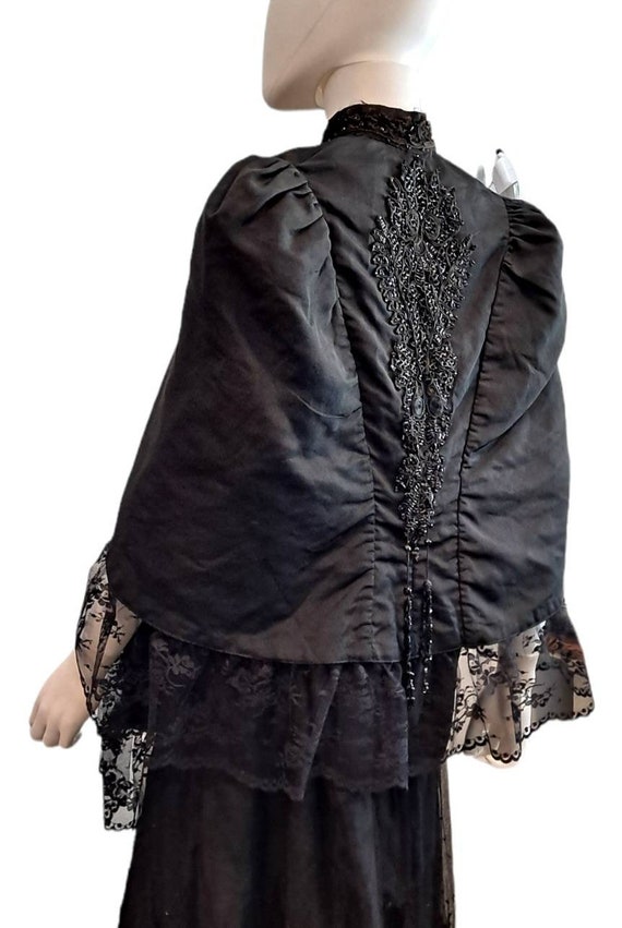 1800s Antique Silk Beaded Lace Mantle Visite Pale… - image 7