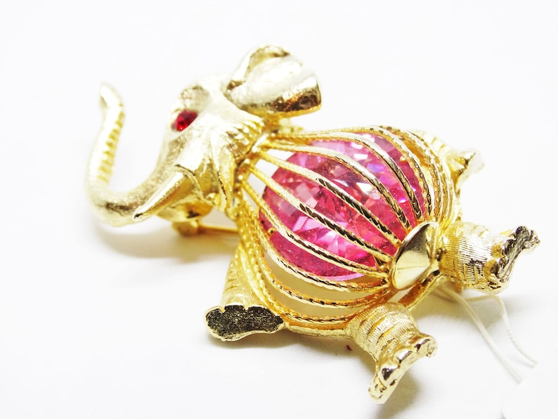 1950s Joseph Warner New York Novelty Pink Elephant Brooch