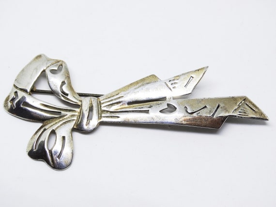 1940s Sterling Silver Bow Ribbon Brooch Sweethear… - image 2