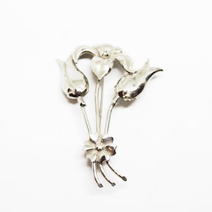 1940s Sterling Silver Flower Bouquet Brooch