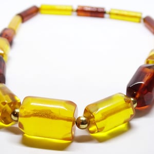 1930s Two Tone Bakelite Bead Necklace Root Beer Apple Juice Bakelite Graduated Bead Necklace