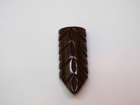 1930s Chocolate Brown Carved Bakelite Dress Clip … - image 5