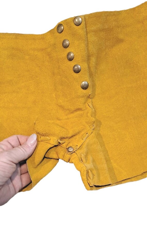 1970s Suede Mustard Yellow  Hot Pants Low Rise Sh… - image 10